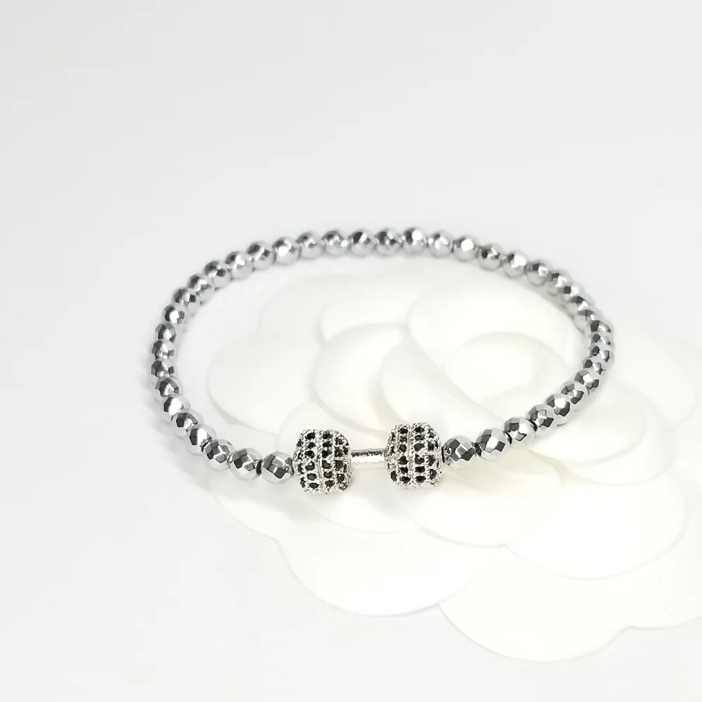 @mrsmarsden 4pc x Dumbbell Pave CZ Hematite Stretch Bracelet NEW - Picture 6 of 6